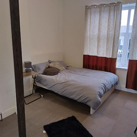 Havin B&B Stoke-on-Trent Bagian luar foto